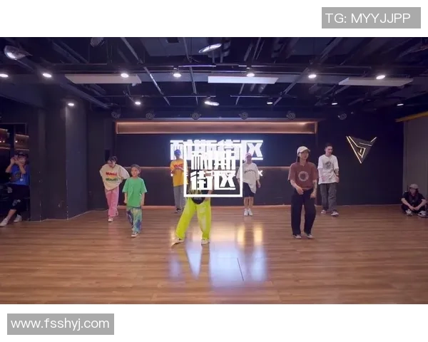 西安街舞队快攻风潮解析与街舞文化的深度融合探讨 西安街舞队快攻风潮解析与街舞文化的深度融合探讨