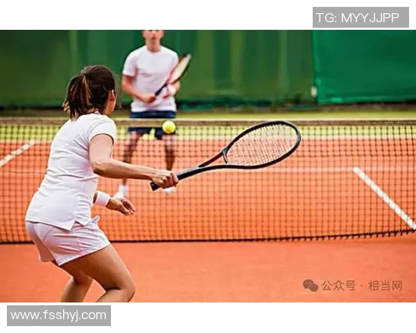 重庆网球队耐力对比深度剖析揭示训练与比赛表现的关系 重庆网球队耐力对比深度剖析揭示训练与比赛表现的关系